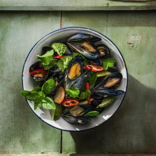 Comer en Valencia: Clochinas en curry verde Ma Khin Café