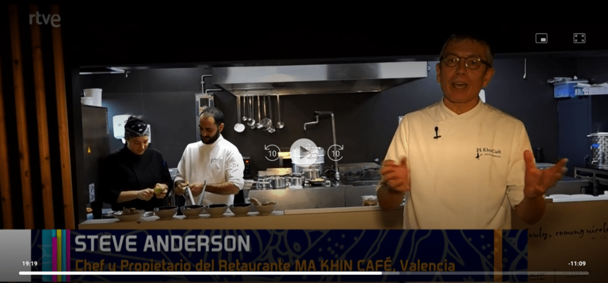Zoom Tendencias - Visita al restaurante de Steve Anderson en Valencia y lo recomienda para comer en Valencia