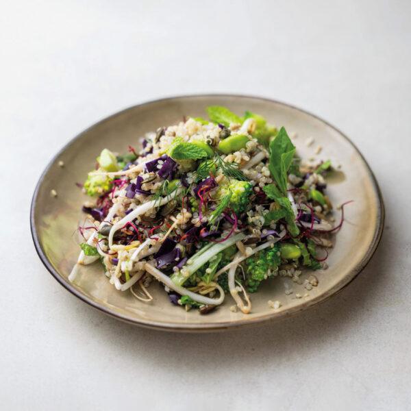 Ensalada de quinoa - receta que se aprende a realizar en el curso de cocina asiática saludable y sin gluten de Ma Khin Café