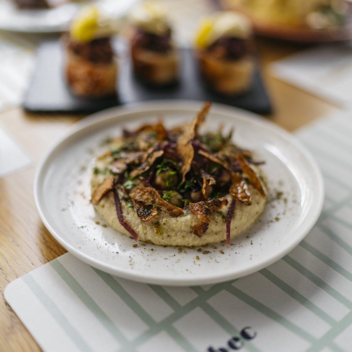 Humus Baalbec restaurante Steve Anderson